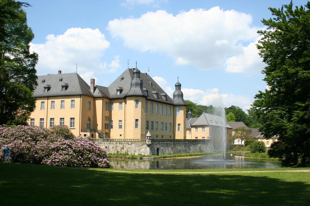 Hotel Schloss Dyck Jüchen Kültér fotó